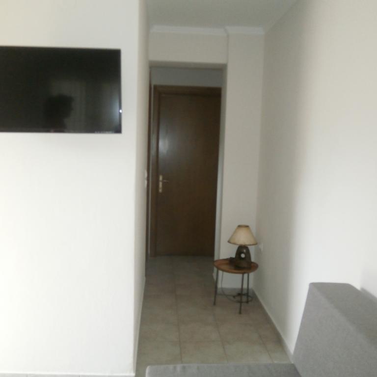 Daniela Apartments Néa Róda Eksteriør bilde